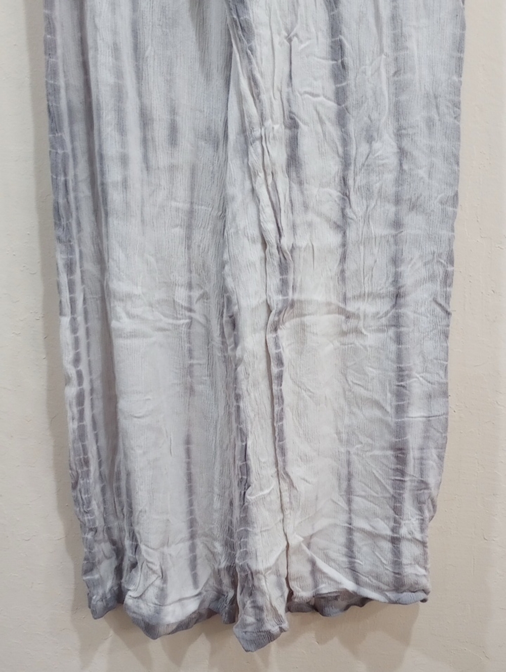 Anthropologie Mermaid Beachcomber Wide Leg Tie Dye  Gray And White Pants, Size M - Picture 7 of 16